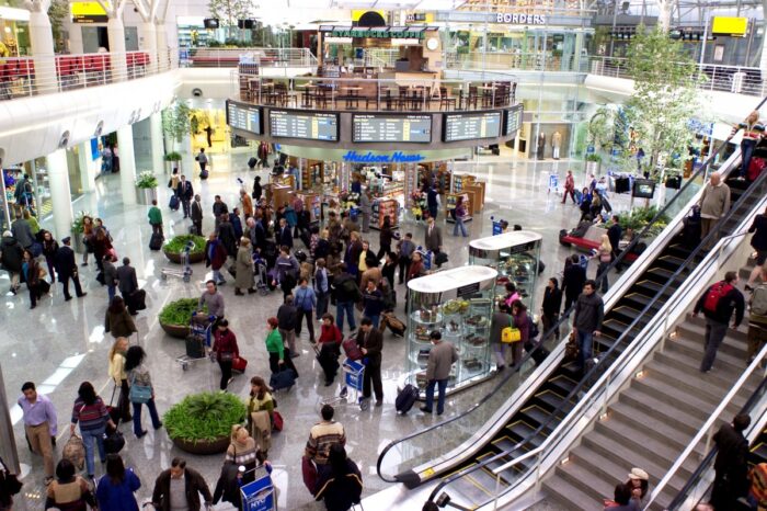 映画『ターミナル』（2004）｜トム・ハンクスの不器用な優しさと、キャサリンの可愛さに降参