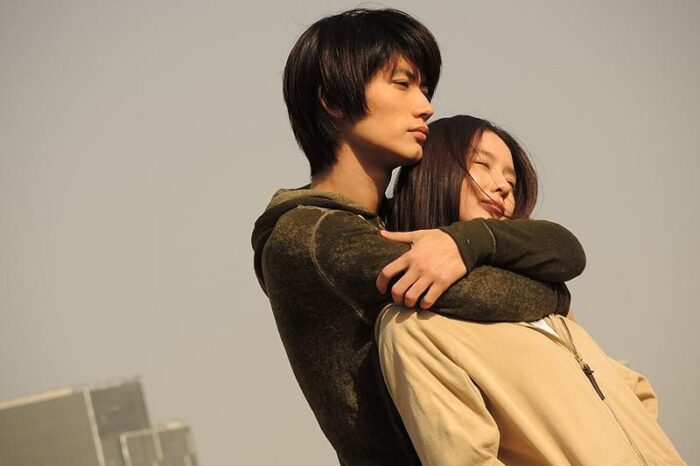 『真夜中の五分前』感想レビュー｜美しすぎる映像と“答えのない愛”に迷い込む