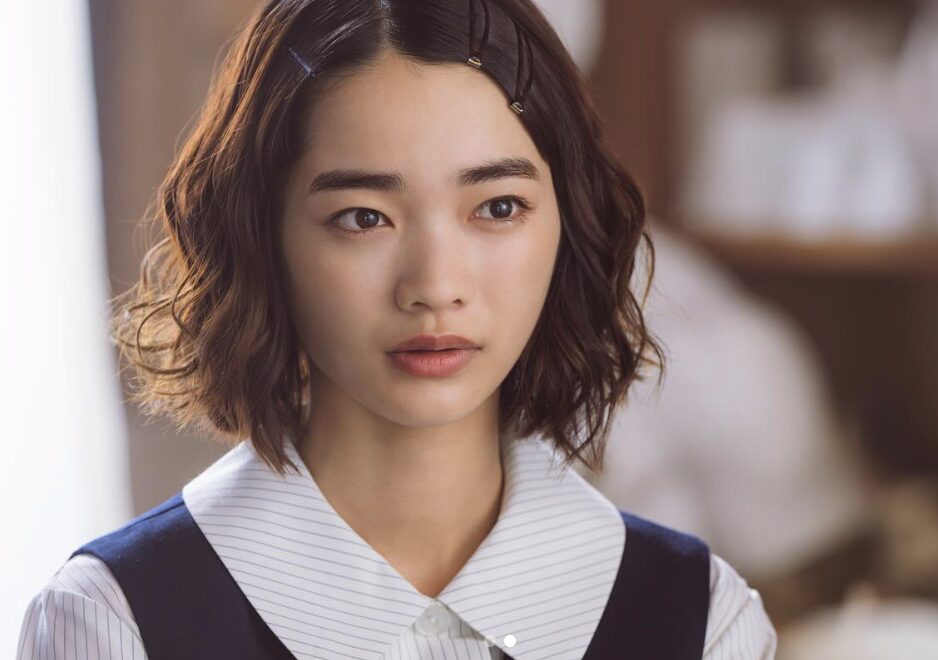 主演も助演もこなす“カメレオン俳優”見上愛のすごさを徹底解剖！出演作から見る進化と魅力！