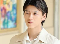 竹内涼真が“好青年”を脱いだ日｜仮面ライダーから怪演俳優へ、進化の全記録