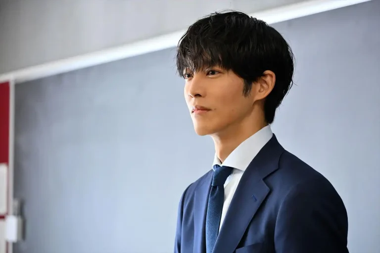 松坂桃李の今、そして進化─現場で見せた優しさと覚悟が胸を打つ