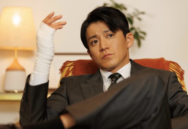 小栗旬という男は、なぜ“弱さ”を演じることを選ぶのか─40代で見せる心の奥行き