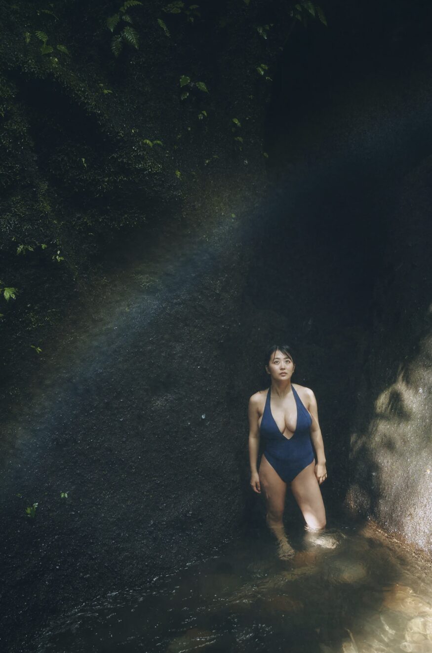 福井梨莉華、グラビア界の新星が魅せた“素顔”─写真集で見せる女優としての現在地とは？