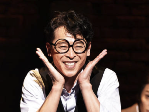 坂本昌行、“唯一無二の表現者”として進化し続ける現在地とは？舞台で見せる驚異の多才ぶり