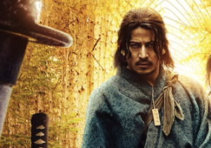 岡田准一が挑む“本物”の限界─俳優・アクション・プロデュースの三位一体で魅せる