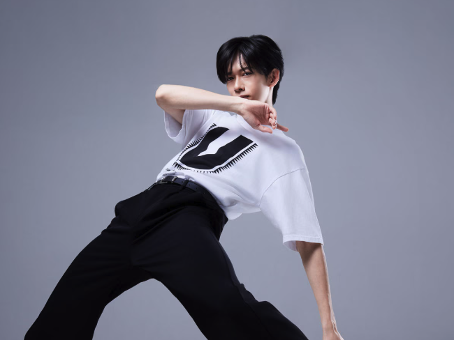 30代を迎えた超特急 リョウガの最新章─「RYOGA THE CARD」で刻まれる多面性と未来への歩み
