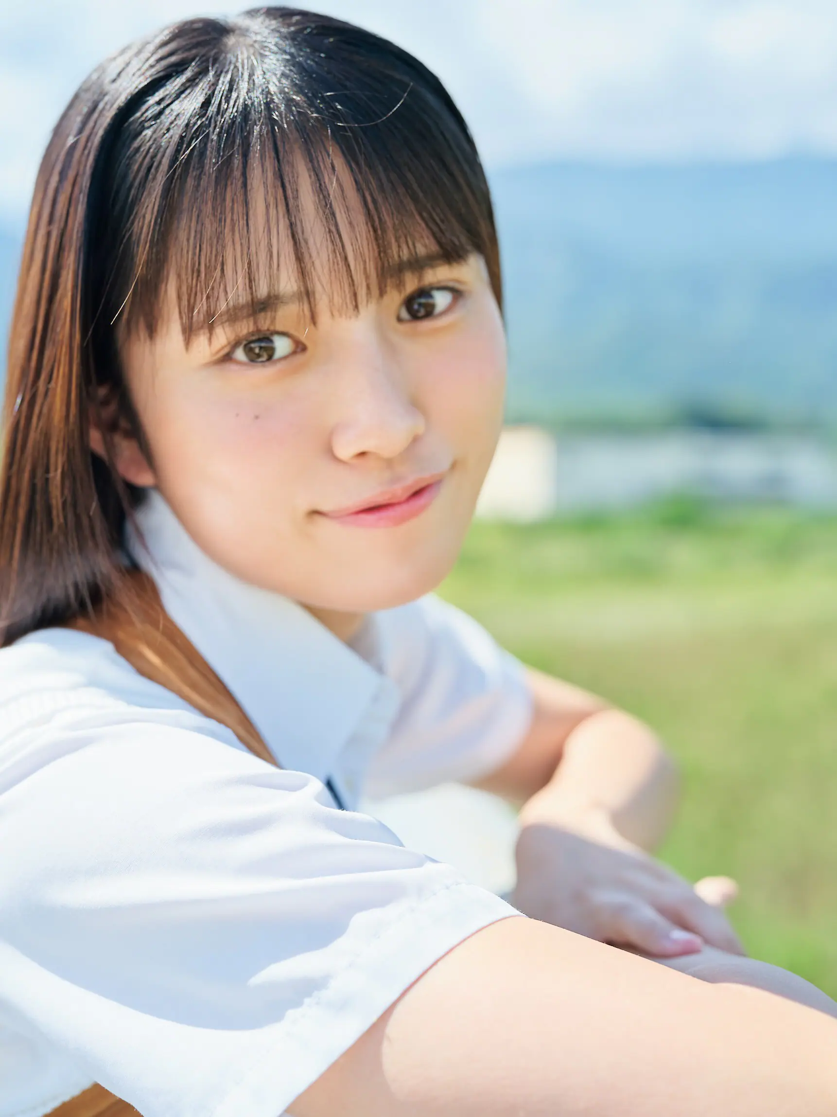 18歳の“天真爛漫”パワー炸裂!日比谷萌甘、巻頭グラビア&表紙登場の裏側