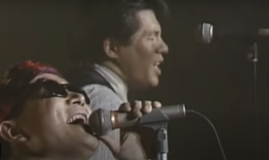 【名曲選】太陽と埃の中で / CHAGE and ASKA｜描いた“生きる痛みと希望”