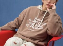山田涼介、ジェラピケの冬をまとう。ふんわり温かい“おうち時間”ビジュアル公開