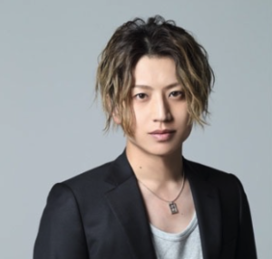 表現者・反橋宗一郎、その原点と現在地―舞台が照らす“新たな素顔”