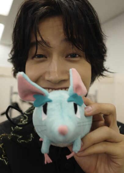 Aぇ! group 佐野晶哉、声優・主演・アイドル…多才な20代の“夢中”を体現する若き才能