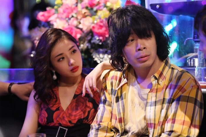 峯田和伸という存在:ロックと演技のあいだに鳴る“生の表現”