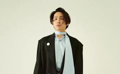 三宅健が今、ヨーロッパへ向かった理由──ソロ活動開始後に見せる現在地と4つの視点