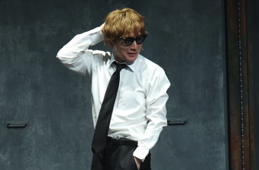 安田章大はなぜ舞台「ポルノスター」で輝くのか？共演者が証言する“頼れる存在”の裏側