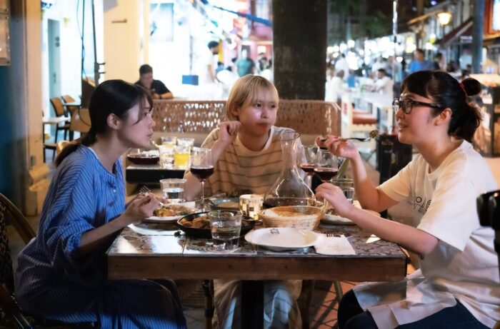 「富とは何か」を突きつける──椎名林檎『ありあまる富』が彩る映画『マジカル・シークレット・ツアー』の核心