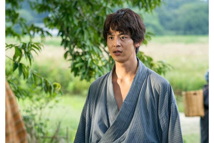 小林虎之介という俳優の正体｜役を“生きる”真面目さと純粋さ