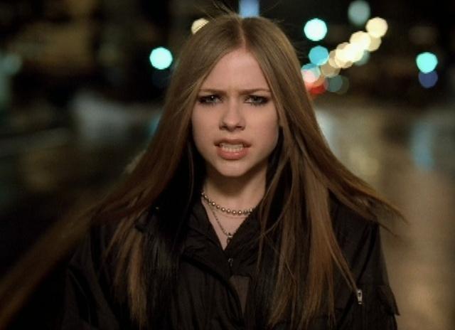 【名曲選】Avril Lavigne「I'm With You」｜10代の孤独と普遍性を描いた名バラードの本質